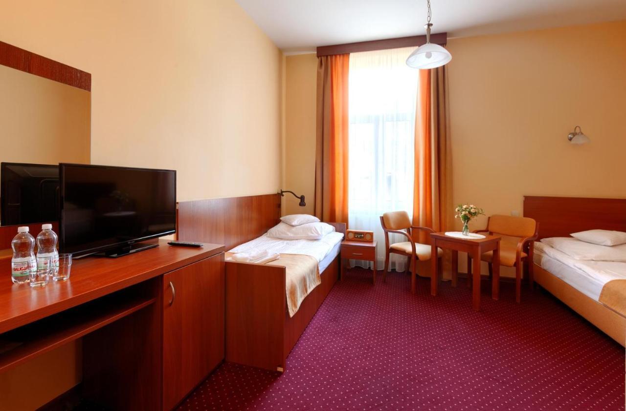 Soplicowo Hotel Krynica Zdroj Exterior photo